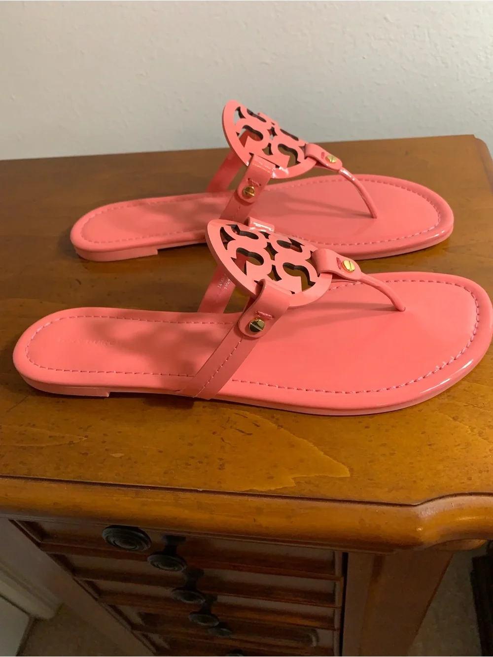 NWOT -BRAND NEW TORY BURCH “MILLER” PATENT LEATHER CORAL CRUSH  SANDALS SIZE 11